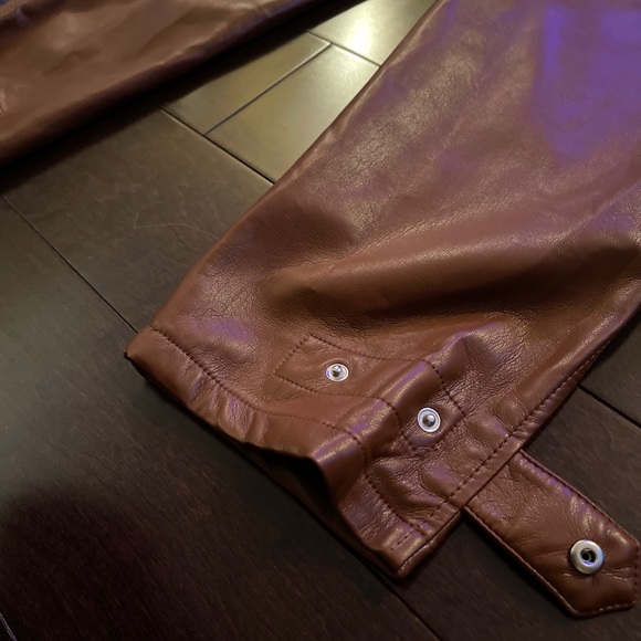 Aritzia Wilfred Pants size 10 Vegan Leather Brown High Rise Button Pockets - Picture 7 of 9